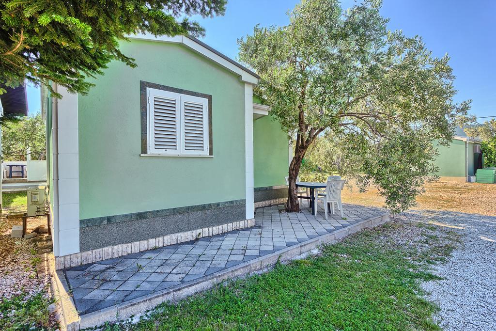 Apartments & Bungalows Ivanović Kaštela Exterior foto